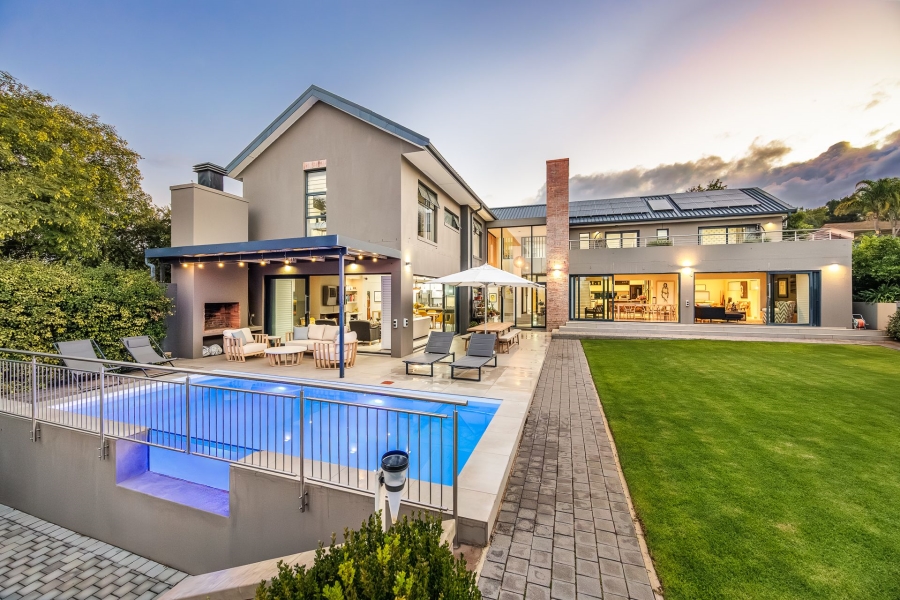 5 Bedroom Property for Sale in Aurora Western Cape